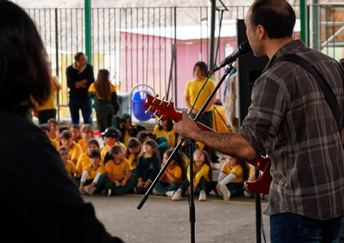 Concierto pedagógico del grupo Syderal en Escuela Gaspar Cabrales de Chañaral