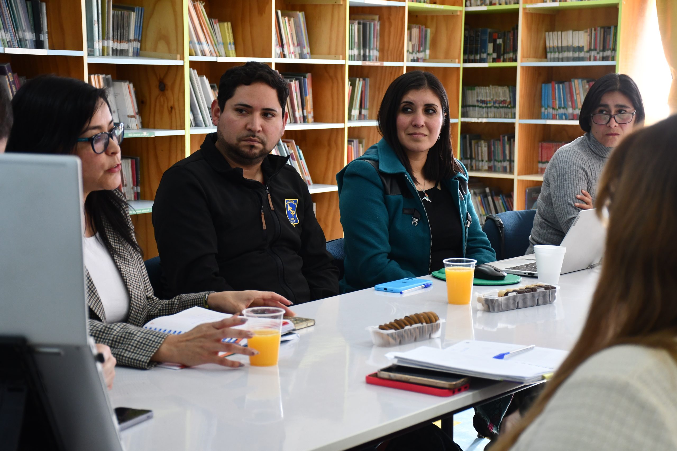 Nueva representante de equipos directivos se incorpora al Consejo Local de Educación Pública