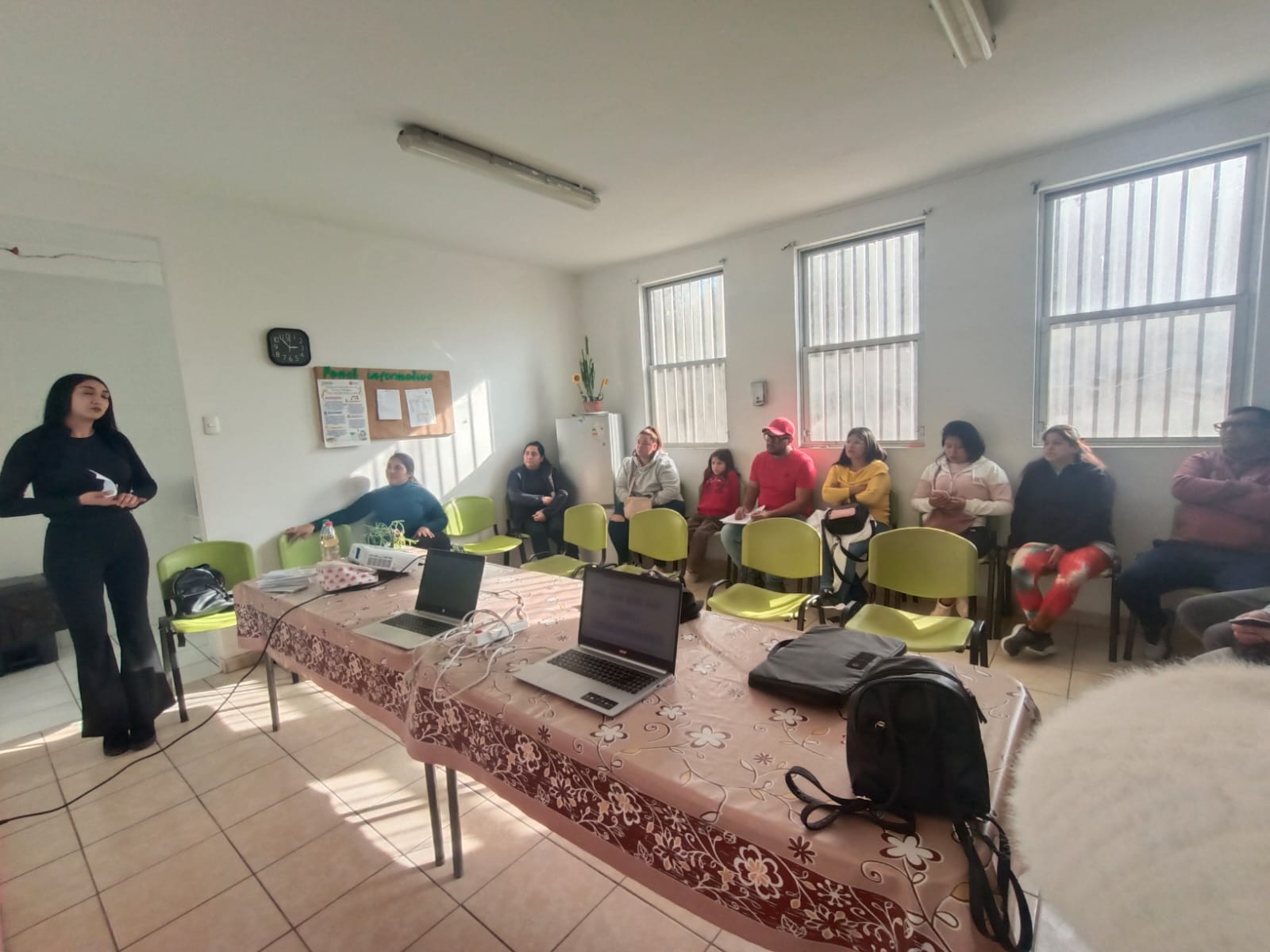 Apoderados del Jardín Infantil Corona del Inca participaron en taller de habilidades parentales y manejo emocional impulsado por SLEP Atacama