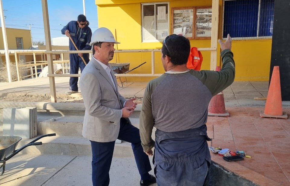 SLEP Atacama proyecta retorno de estudiantes del Liceo Manuel Blanco Encalada tras avances en obras de normalización