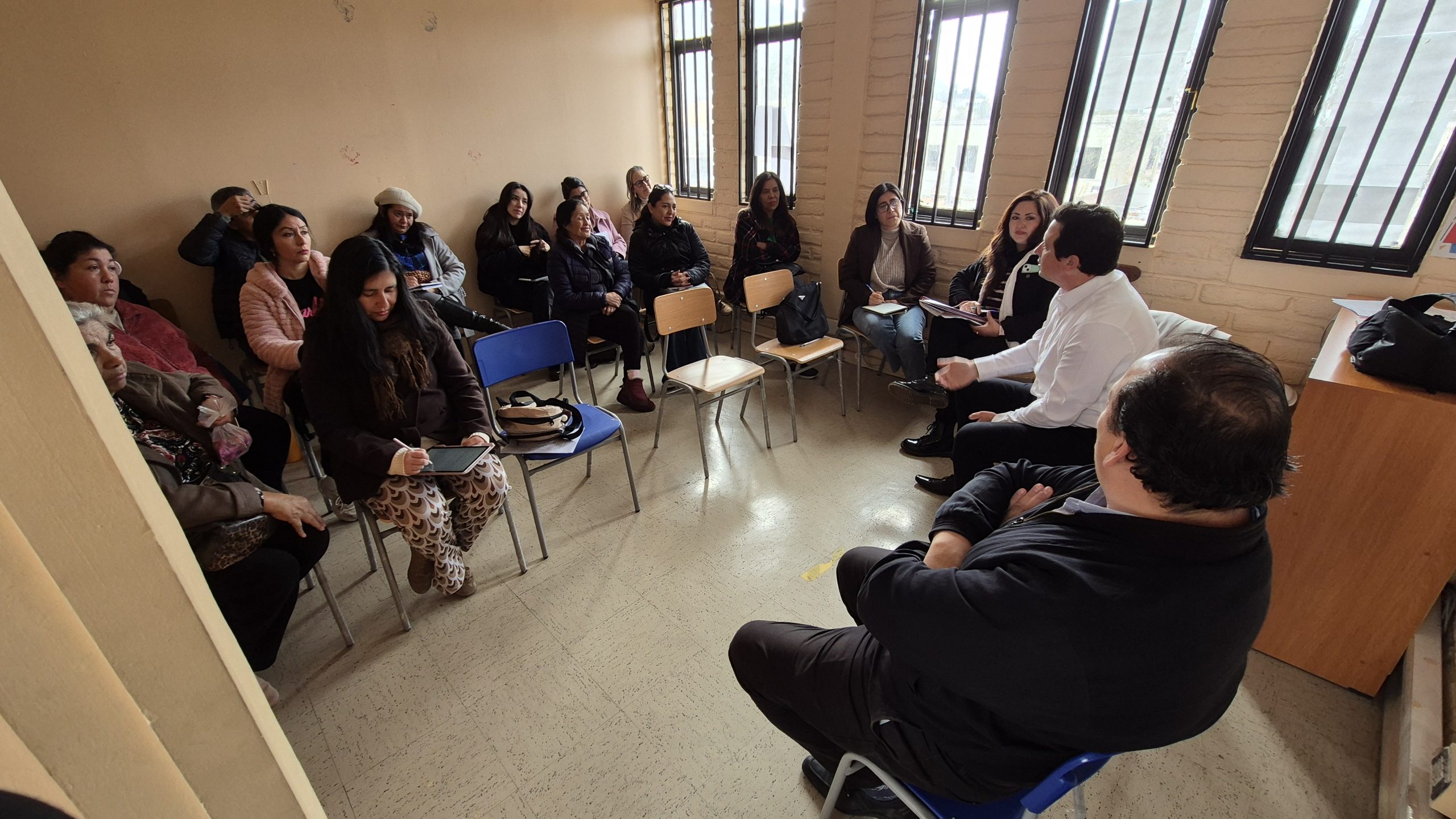 Director Ejecutivo se reúne con madres, padres y apoderados de la Escuela Pukará de Copiapó