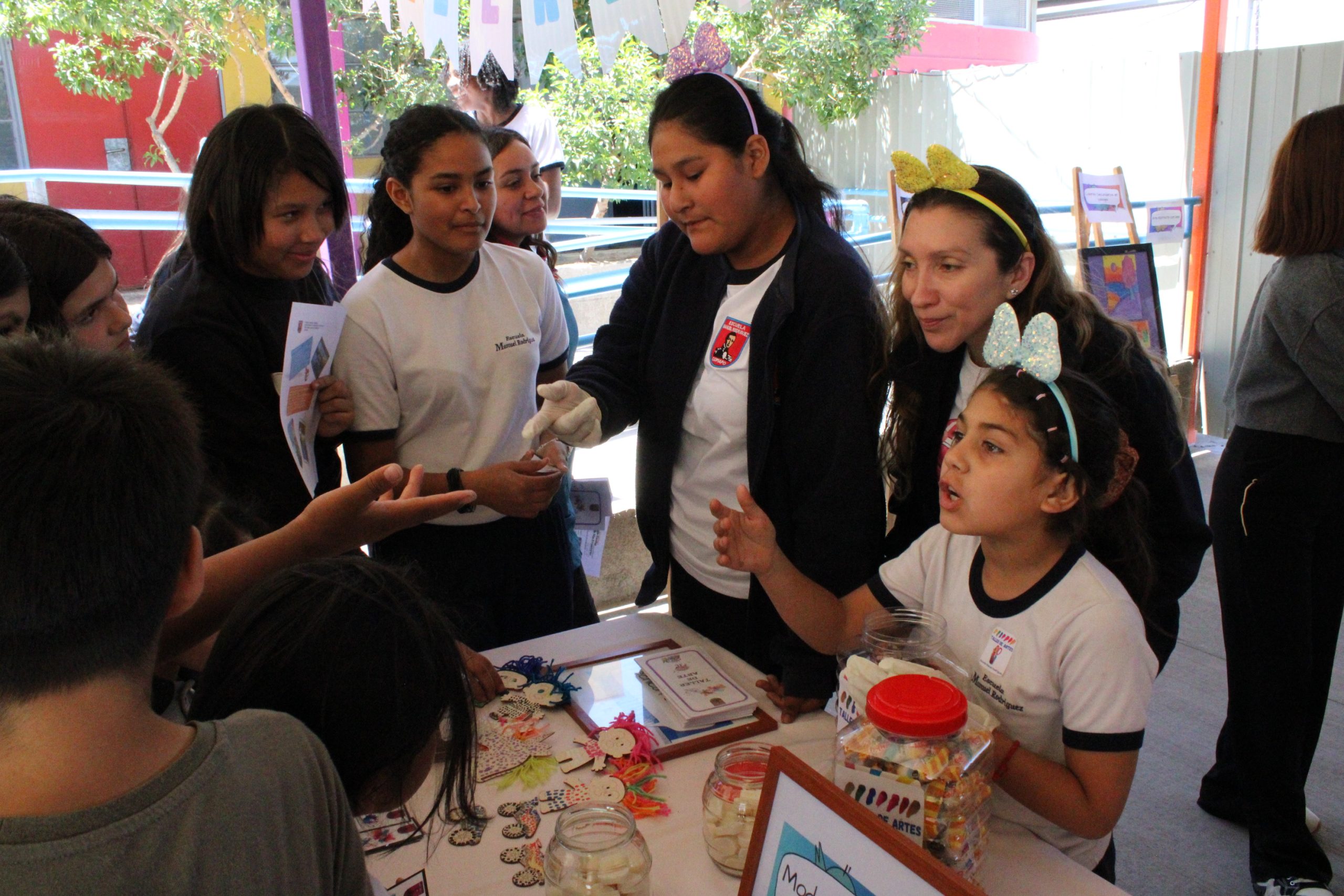 Creatividad, identidad y comunidad: Escuela Manuel Rodríguez celebra su Muestra de Talleres 2025