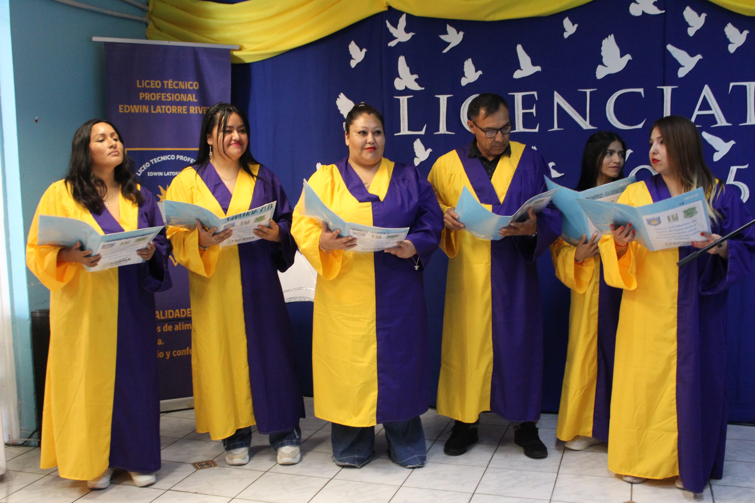 Licenciatura del Liceo Edwin Latorre Rivero marca un hito de esperanza y proyección educativa