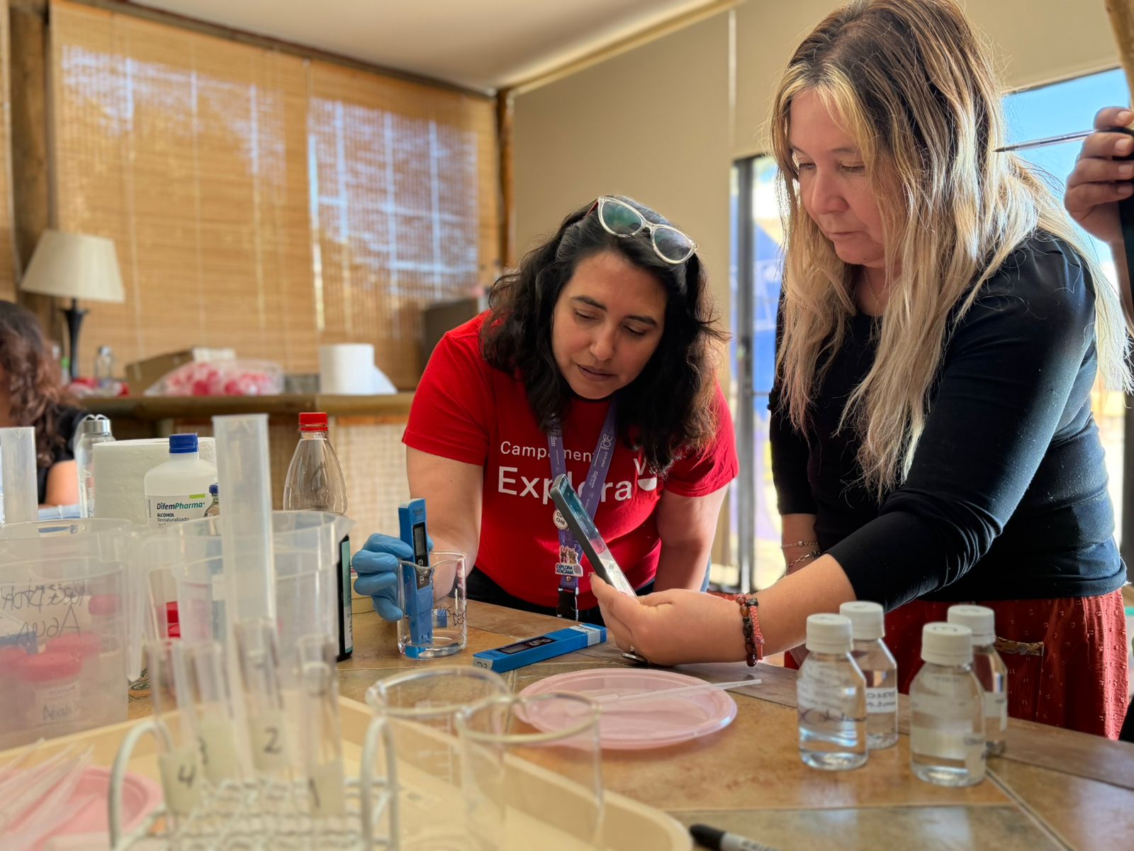 Docentes del SLEP Atacama fortalecen la enseñanza de las ciencias en Campamento Explora VA!