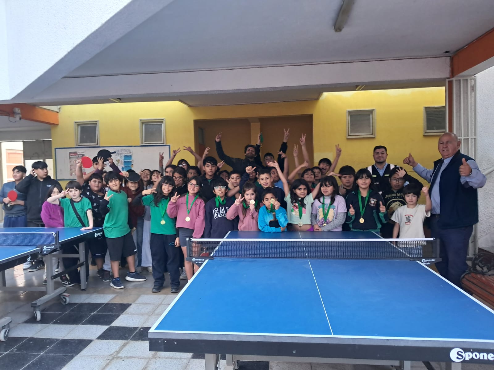 Escuela Carlos María Sayago fortalece la participación estudiantil a través del tenis de mesa