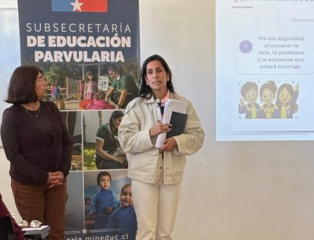 Escuela José Manso de Velasco comparte experiencia en jornada de Estrategia de Transición Educativa