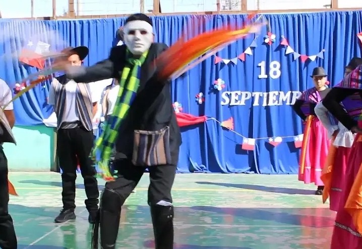 Liceo Edwin Latorre celebró las Fiestas Patrias con alegría, tradiciones y danza