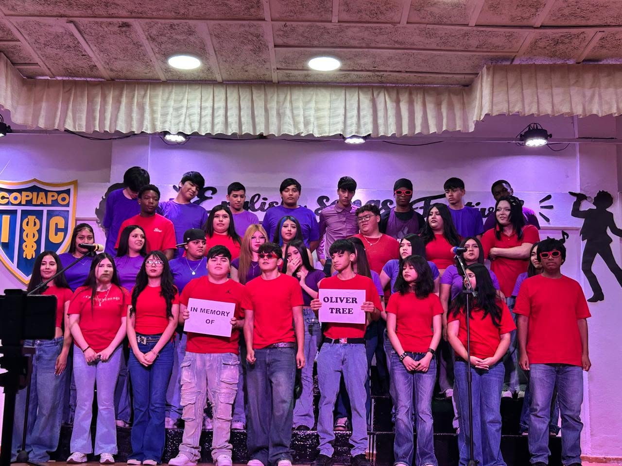 Instituto Comercial realizó su primer Festival de la Voz Comercialina para destacar el talento musical de sus estudiantes